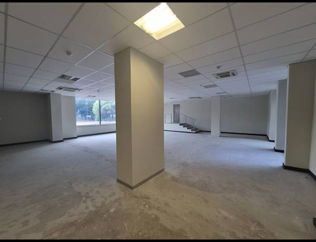 2,245M² OFFICE TO LET IN PARKTOWN